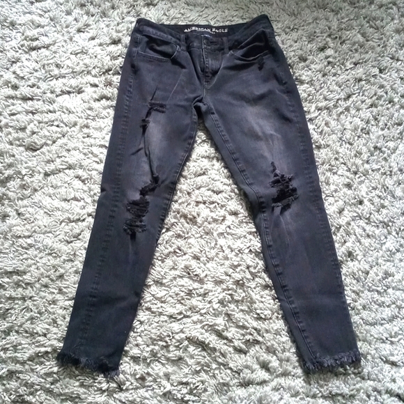 American Eagle Ripped Skinny Jeans Stretch X EUC 6